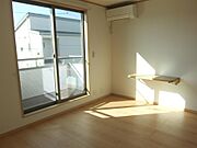日当たりの良い洋室