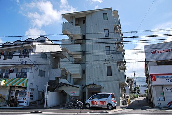 Aハウス此花 ｜愛媛県松山市此花町(賃貸マンション1K・3階・22.24㎡)の写真 その1