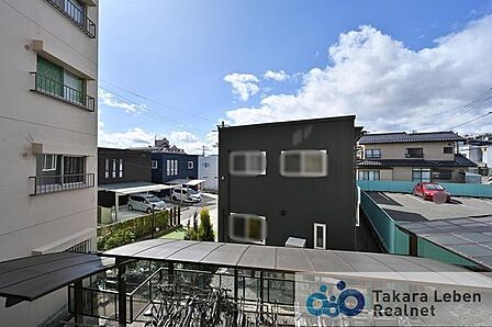 住戸からの眺望。風通しが良く、お洗濯物も早く乾きそうです。毎日のお洗濯が楽しみになりそうです。
