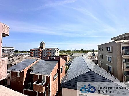 住戸からの眺望。風通しが良く、お洗濯物も早く乾きそうです。毎日のお洗濯が楽しみになりそうです。