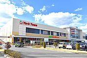 ヨークベニマルあすと長町店 徒歩12分。 850m