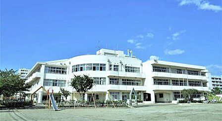 仙台市立長町南小学校 徒歩13分。 1000m
