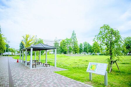 卸町公園 徒歩14分。 1050m