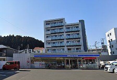 ローソン仙台瑞鳳店 徒歩2分。 90m