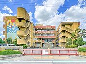 越谷市千間台中学校 900m