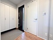 お住まいの顔となる玄関。安らぎに満ちた生活空間を予感させてくれます。