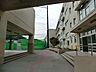 周辺：横浜市立岡村中学校　680ｍ