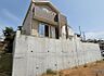 外観：それぞれ独特の顔を持つあなただけのお住まい。各棟によって暖かい日差しの入り方・見え方も違うお住まい。実際の日当たりや現地の雰囲気もご確認くださいませ。（2026年9月撮影）