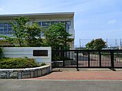 小学校 650m 藤沢市立石川小学校