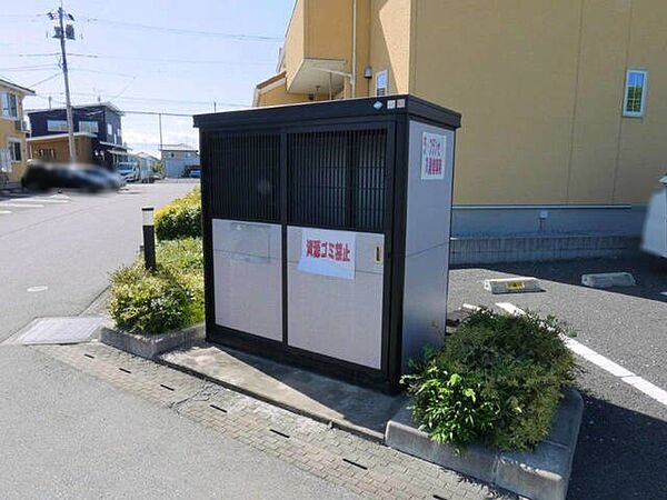 apartment 栃木県宇都宮市東塙田２丁目2-17