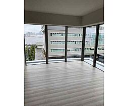 こちらのリビングで趣味の時間をお楽しみください