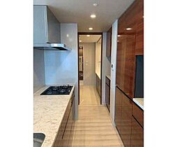 キッチンでお料理をお楽しみください