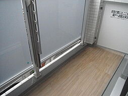 外からの目が気にならないバルコニーで洗濯物が干せます