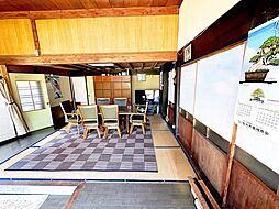 居間