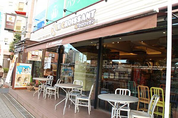 画像28:【喫茶店・カフェ】ル・クロワッサンショップ 鶴見緑地店まで786ｍ