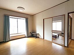 居間