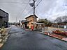 外観：前面道路含む現地写真