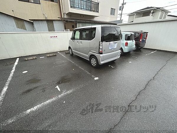 画像21:駐車場