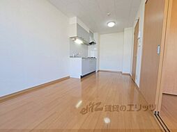 近鉄大阪線 大和高田駅 徒歩12分の賃貸アパート 1階1LDKのリビング/ダイニング