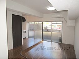 近鉄天理線 天理駅 徒歩2分の賃貸マンション 2階1LDKのリビング/ダイニング