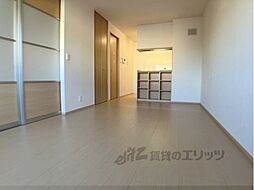 リガーレ大和　1番館 202 2階1LDKのリビング/ダイニング