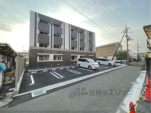 奈良県天理市川原城町(賃貸マンション1K・4階・30.79㎡)の写真 その1