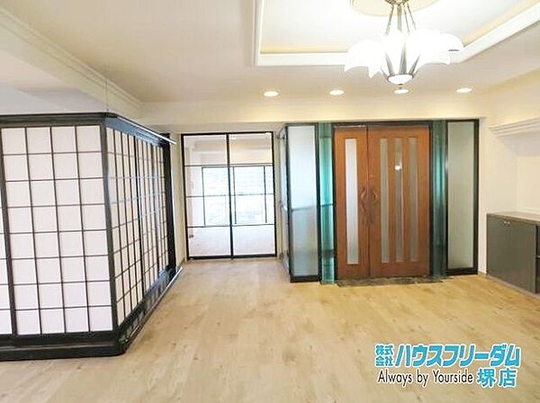 リビング/ダイニングを拡大表示