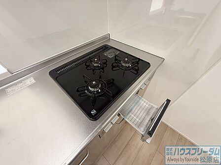 3つ口コンロで毎日のお料理もはかどります♪