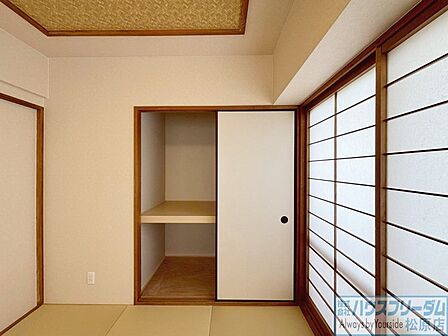 約6帖和室の収納はこちら♪