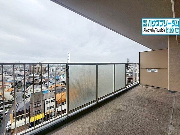 バルコニーを拡大表示
