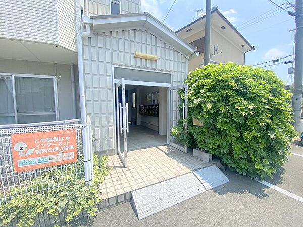 建物エントランス