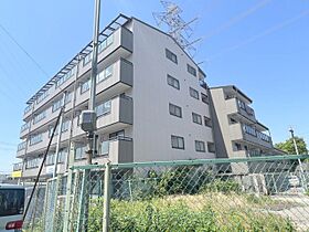 大阪府枚方市出屋敷元町1丁目（賃貸マンション3LDK・3階・60.75㎡） その1