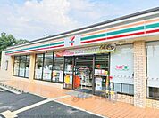 セブンイレブン　奈良中登美ヶ丘3丁目店まで350メートル