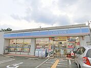 ローソン　枚方津田東町三丁目店まで500メートル