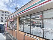 セブンイレブン　生駒東菜畑店まで450メートル