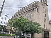 寝屋川市役所まで2400メートル