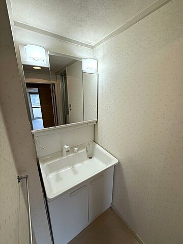 洗面 ルピナス二葉の里 1階/-