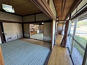 1階　和室と縁側