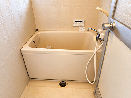 給湯器新調済みで快適にお使いいただける浴室です。