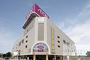 イオン板橋ショッピングセンター 徒歩10分。 730m