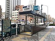 水天宮前駅(東京メトロ 半蔵門線) 徒歩3分。 220m