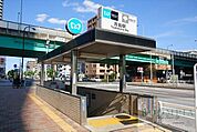 月島駅(都営地下鉄 大江戸線) 徒歩19分。 1500m
