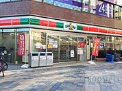 サンクス新宿大久保一丁目店 683m