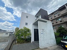 コンフォータブル川西  ｜ 兵庫県川西市栄根２丁目（賃貸マンション1K・1階・30.00㎡） その1