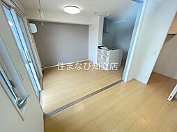 スクエア新富 2階1LDKのリビング/ダイニング