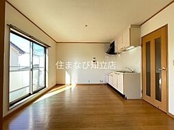 メゾンC 202 2階2DKのリビング/ダイニング