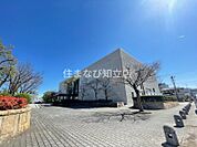 刈谷市美術館 952m