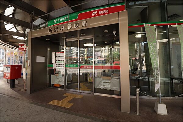 画像20:新潟中郵便局（121m）