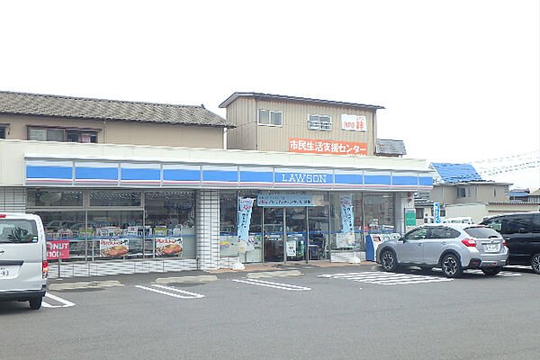 画像19:ローソン 新潟堀之内南一丁目店（694m）