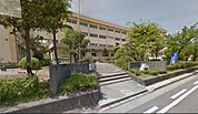 新潟市立上山小学校（575m）